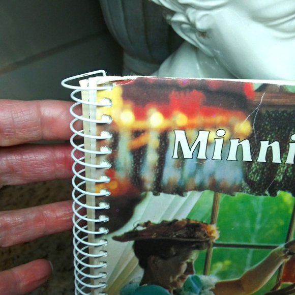 3/$18 Vintage 1984 Minnie Pearl Cooks Fifth Edition Cookbook - Picture 2 of 12